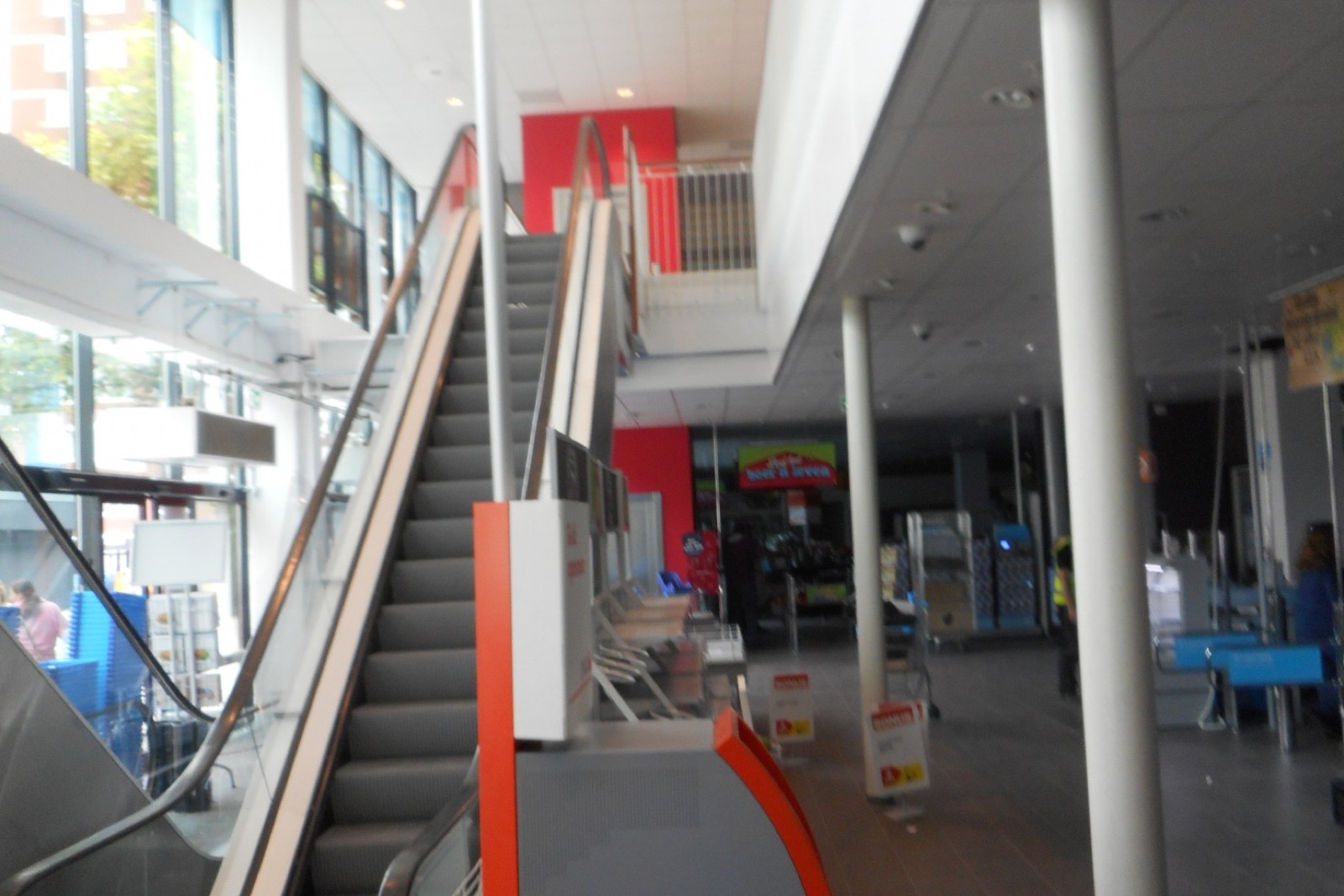 Winkelcentrum Buikslotermeerplein — detail 3
