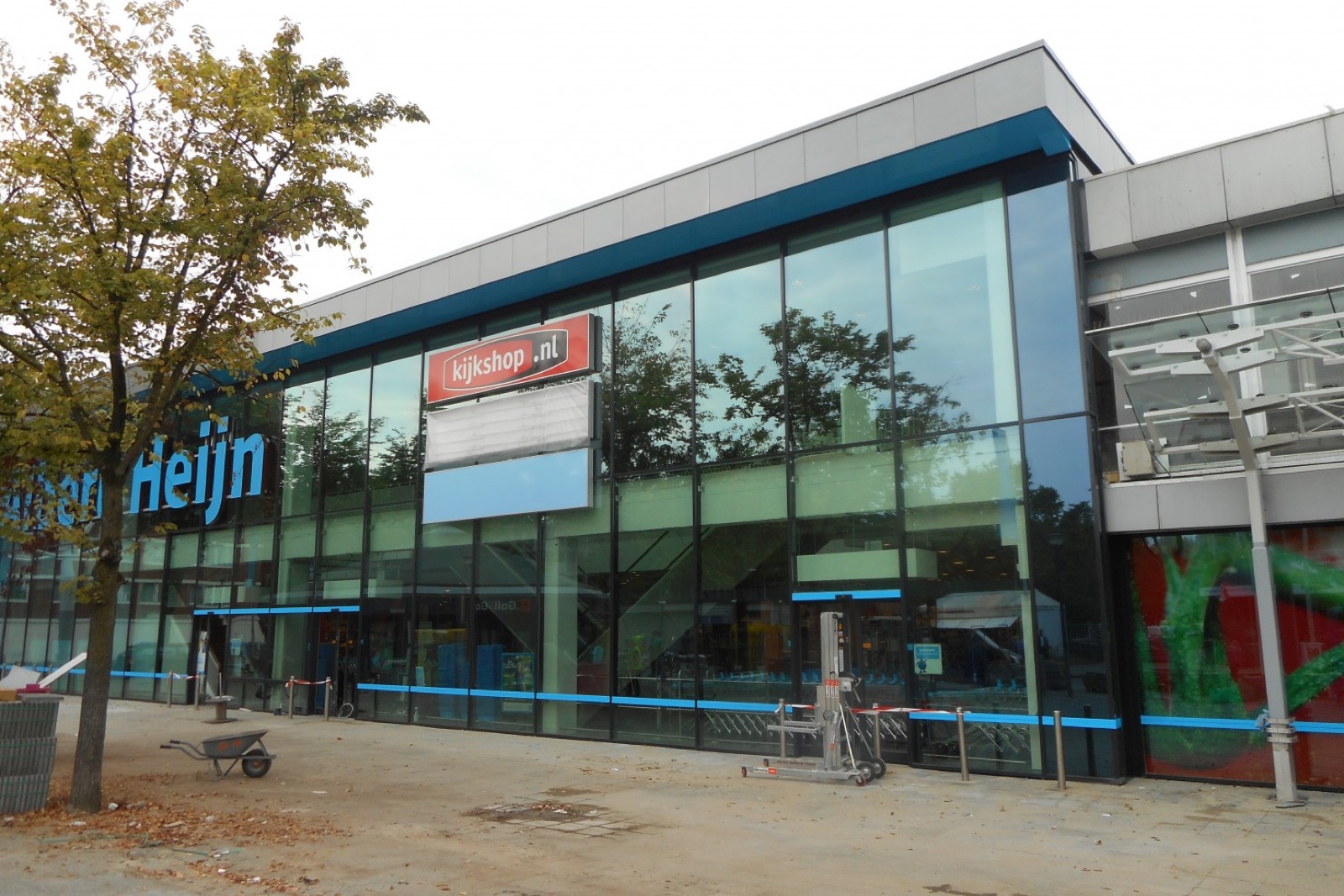 Winkelcentrum Buikslotermeerplein — gerealiseerd door Stamhuis